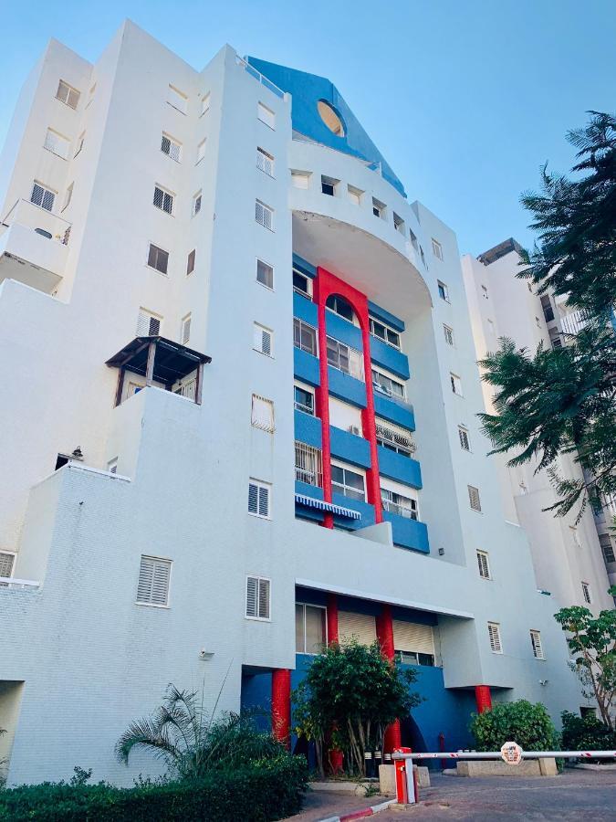 Royal Sea Studio Netanya Exteriör bild